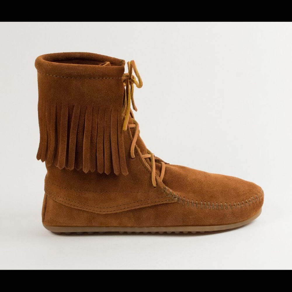 minnetonka tramper boot size 10